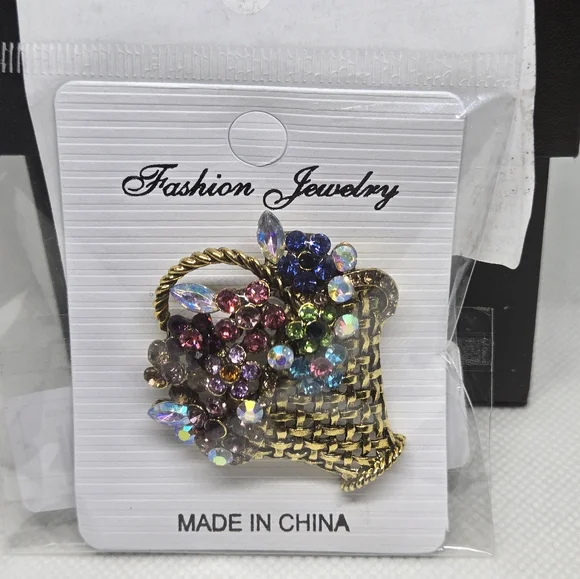 Elegant Gold and Multicolor Brooch - Picture 2 of 5